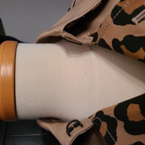 Coach trench coat. NWOT - Picture 5 of 8